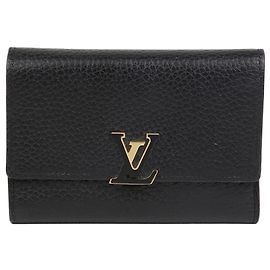 Louis Vuitton Capucines Wallet Black