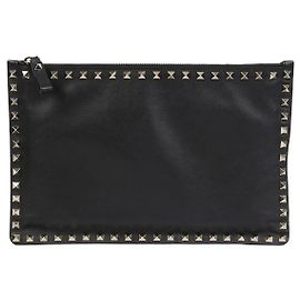 Valentino Rockstud Clutch Black