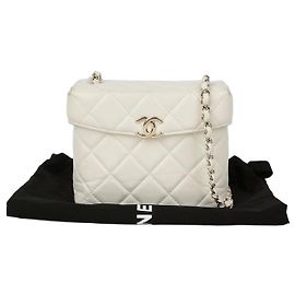 Chanel Bolsa de ombro com corrente e aba com logo CC Branco