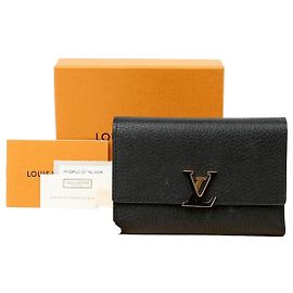 Louis Vuitton Capucines Geldbörse Schwarz