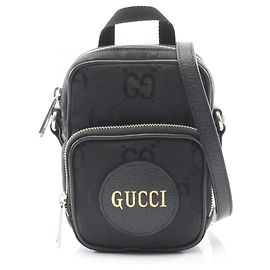 Bolsa de Ombro Gucci Off the Grid Preto