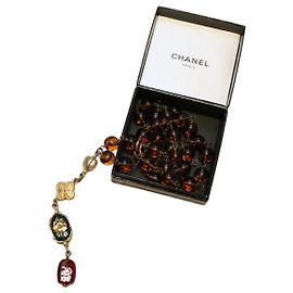 Colar de metal Chanel com pérolas de vidro da casa Gripoix Marrom