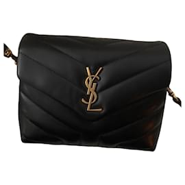 Yves Saint Laurent Giocattolo Loulou Nero
