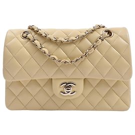Sac à double rabat matelassé classique moyen Chanel en cuir jaune Jaune