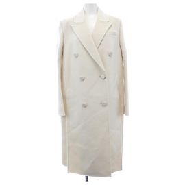 Fendi FF8839 A5HD Coat Beige