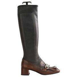 Prada Botas de cuero marrón Castaño