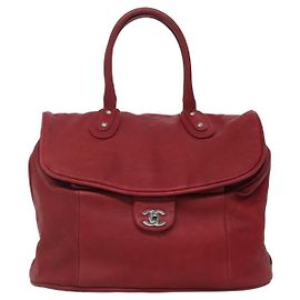 Bolso de cuero Chanel Vintage CC Turnlock Grande Roja