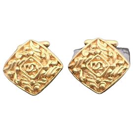 Chanel CC Logo Diamond Shape Cufflinks Gold-plated Golden