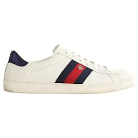 Gucci Baskets basses en cuir blanches Blanc