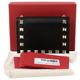 Valentino Rockstud Wallet Black