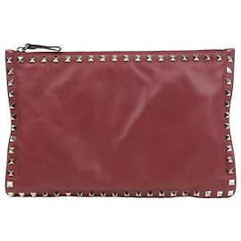 Valentino Rockstud Clutch Rot