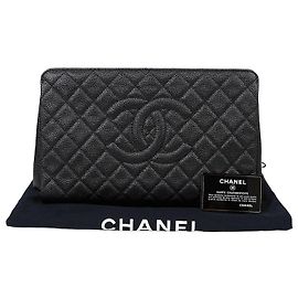 Chanel Zeitlose CC Logo Clutch Schwarz