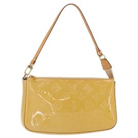 LOUIS VUITTON Vernis Pochette Accessoires Accessory Pouch Citrin LV Auth 161520 Golden