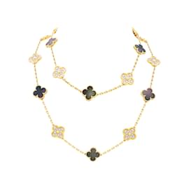 Van Cleef & Arpels Necklace, "Vintage Alhambra", rose gold, mother-of-pearl and diamonds. Other
