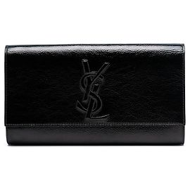 Clutch Belle De Jour Monogram de charol texturizado negro grande de Saint Laurent Negro