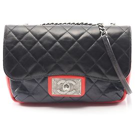 Bolsa de Ombro Chanel Matelassé Tricolore Preto Vermelho Azul marinho