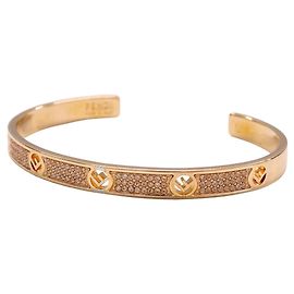 Bracciale charm rosa e oro FENDI D'oro