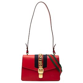 Borsa a tracolla piccola in pelle rossa Sylvie Web di Gucci Rosso