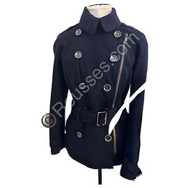 Burberry Women's Coat in Very Good Condition - Size 34 Other