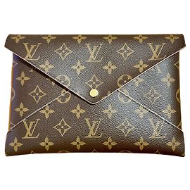 Clutch Louis Vuitton Marrom Rosa Gold hardware