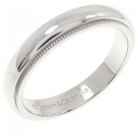 Tiffany & Co Anel Milgrain Tiffany em Platina Outro