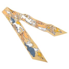 Lenço Twilly Mille e Um Coelhos da Hermès Bege
