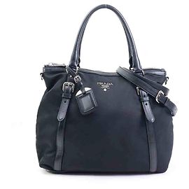 Bolsa de mão em nylon e couro preto Prada Preto