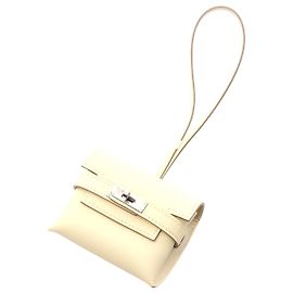 Hermès Leder Kelly Festival Charm Anhänger Gelb