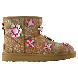 Botas Ankle Mini Meadow Clássicas - UGG - Couro - Marrom Marrom