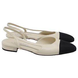 Sapatilhas slingback Chanel CC em couro creme Branco Cru