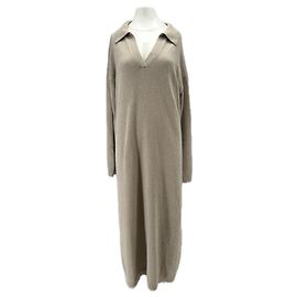 Autre Marque Langes Cashmere-Kleid Beige