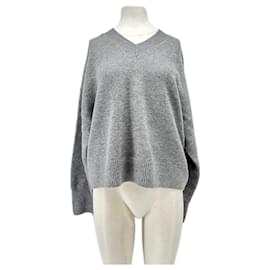 Autre Marque Grauer Wollpullover Style Icon Collection Grau