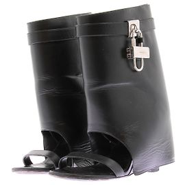 Givenchy Sandali neri "Shark Lock" Nero