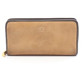 Cartera Larga Redonda Anagram Loewe Castaño