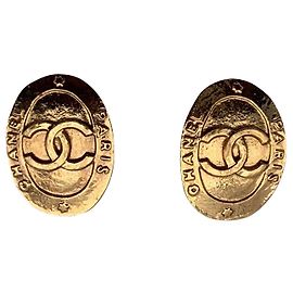 Boucles d'oreilles en métal vintage Chanel Doré Métallisé