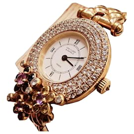 Van Cleef & Arpels 18k Uhr besetzt mit Diamanten und Saphiren Golden
