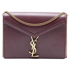 Bolsa Monogram Cassandra em couro de bezerro liso vermelho Saint Laurent Vermelho Bordeaux