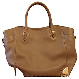 Bolsa Tote Britta Salvatore Ferragamo em couro camel Camelo
