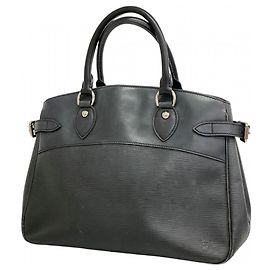 Sac à main Passy PM Epi de Louis Vuitton en Noir Noir