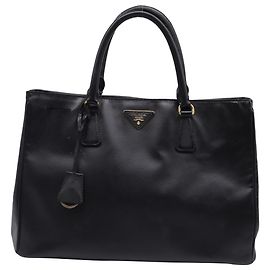 Sac Galleria Large Prada en cuir Saffiano Lux noir Noir