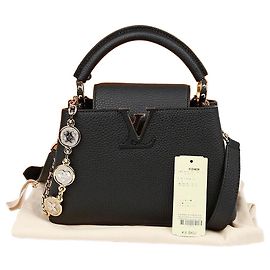 Louis Vuitton Minha bolsa de ombro Capucines Preto