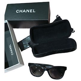 Chanel Sunglasses Black Quilted Temples Black