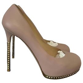 Saltos Rockstud Valentino Garavani Rosa