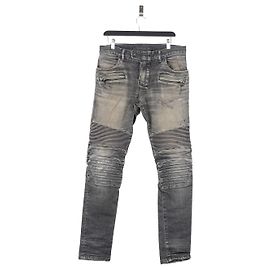 Balmain Dirt-Wash Distressed Biker-Jeans Grau