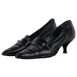 Prada 2000s Pointed Toe Pump Kitten Heels Black