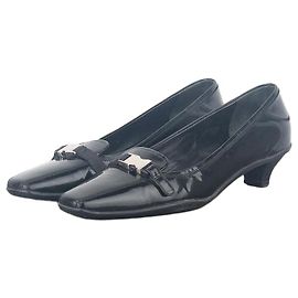 Prada 2000s Square Toe Buckle Loafer Pump Kitten Heels Black