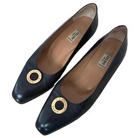 Céline Sapatos de couro Celine com detalhe dourado Azul escuro