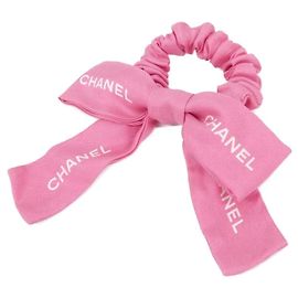 Scrunchie in seta Chanel in rosa Rosa