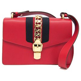 Borsa a spalla in pelle Gucci Sylvie per donna, colore rosso Rosso