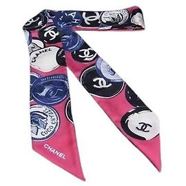 Foulard in seta da donna CHANEL multicolore con marchio Coco Multicolore